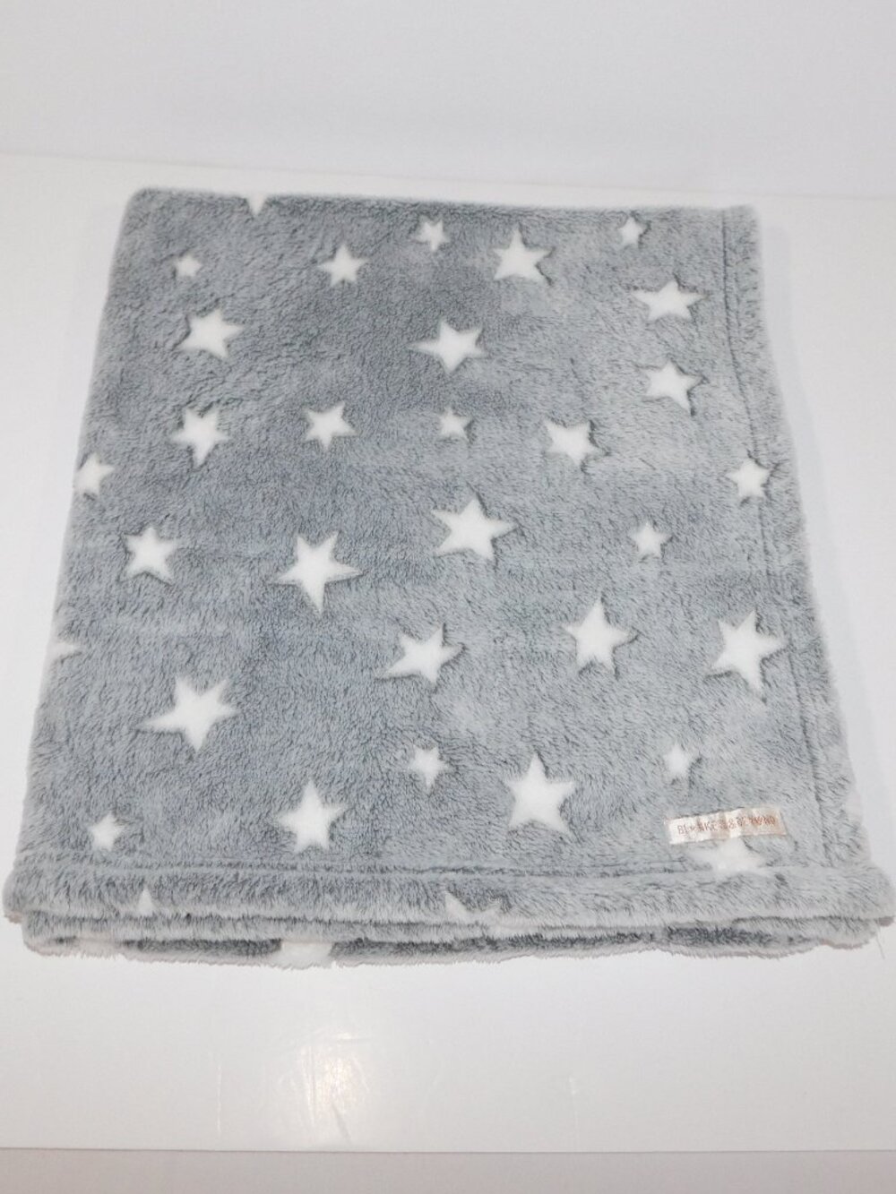Blankets & Beyond Gray White Stars Plush Fleece Baby Blanket 27" x 31"